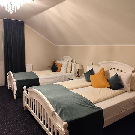 ホテル Casa Alina デヴァ 部屋 写真