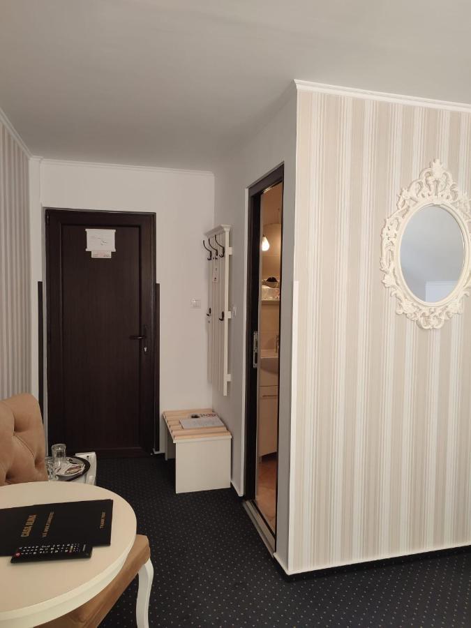ホテル Casa Alina デヴァ エクステリア 写真