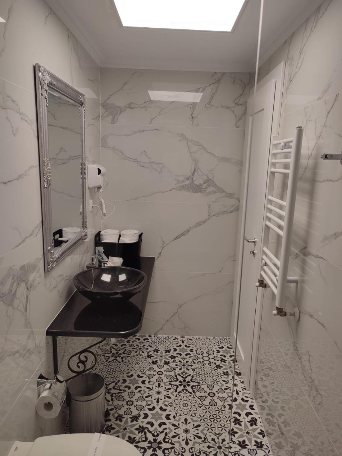ホテル Casa Alina デヴァ 部屋 写真